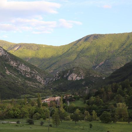 Gite En Haute Provence Montfroc Екстер'єр фото