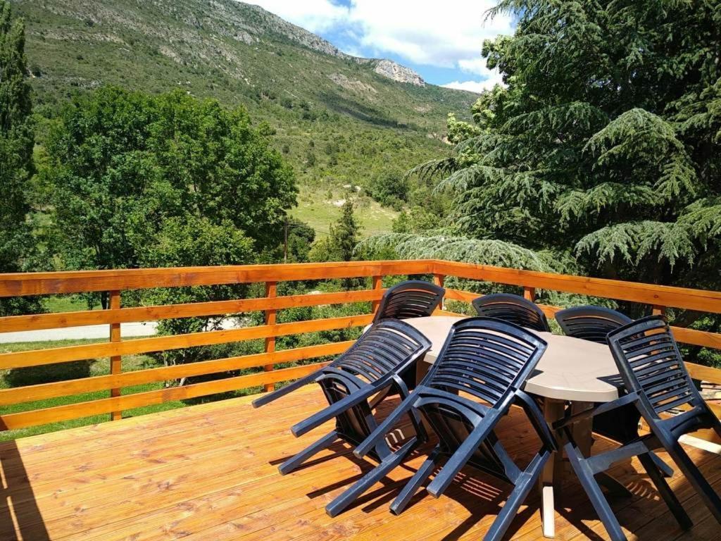 Gite En Haute Provence Montfroc Екстер'єр фото